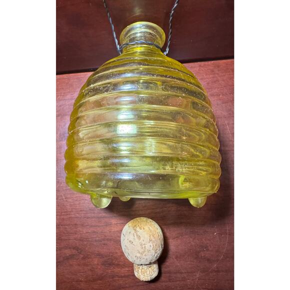 Vintage Bee Hive Shape Fly Wasp Insect Catcher Trap Glass Yellow W/ Cork Stopper - Picture 7 of 8
